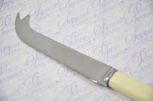 Cuchillo de plata Premium Cubiertos de acero inoxidable de alta calidad Perfecto para servir comidas elegantes y uso diario en la cocina - Product Image 6