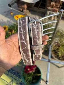 Cinturón de Cuero Vacuno Hecho a Mano con Bordado de Cocodrilo Marrón, Hebilla de Hierro Estilo Occidental, 3.5cm de Ancho, 120cm de Largo, Personalizable - Product Image 3