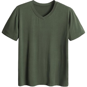 Conjunto de 2 Piezas para Hombre en Verde Oliva, Camiseta con Cuello en V y Pantalones Cortos con Cordón Ajustable - Product Image 2