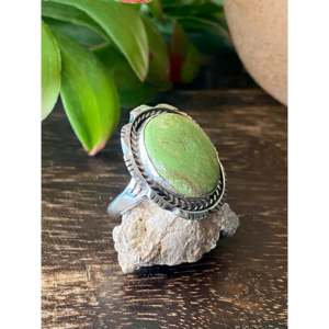 Navajo Handcrafted Australian Gaspeite <b>Ring</b> Sterling <b>Silver</b> Bezel Set Size 7.5 <b>Dainty</b> Statement Jewelry - Product Image 3