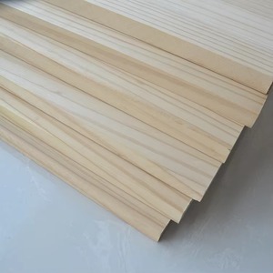 Fournisseur de bois Bois de feuillus Bois de construction Matières premières Bord de pin Panneau collé - Product Image 4