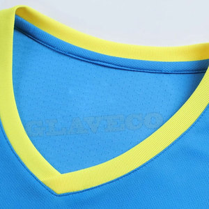 Uniforme deportivo de fútbol de secado rápido con logotipo personalizado para niños Juego de chándal de entrenamiento profesional con servicio OEM - Product Image 3