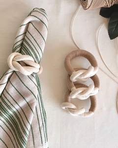 Porte-serviettes de canne pour cadeau artisanat fait à la main nouveaux anneaux de serviette en rotin de conception personnaliser l'emballage - Product Image 5