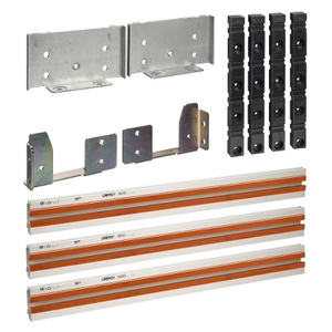 Giunto in rame Schneider Electric LVS04684 per profilo Linergy verticale LGY/LGYE 1600A, busway e cavo per connessione NT/NW 4P - Product Image 1