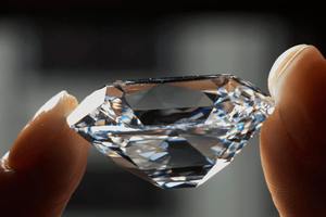 Diamants de laboratoire durables de fabrication indienne, pierres brutes pour bijoux de luxe et services OEM disponibles à la vente - Product Image 6