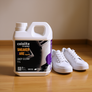 สเปรย์ดับกลิ่นรองเท้าและถุงเท้า Sneaker Care 1 ลิตร ดูแลรองเท้าของคุณอย่างพรีเมียม - Product Image 3