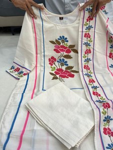 Soie de mousseline pure éclairée avec bordure droite imprimée florale fantaisie Style cachemire ensembles Kurti de haute qualité en gros - Product Image 6