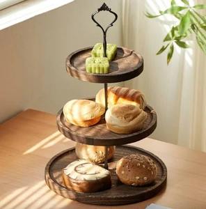 Piédestal de support de gâteau en bois naturel fabriqué à la main pièce maîtresse de table durable écologique pour affichage de boulangerie Vintage moderne - Product Image 3