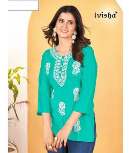 ชุดสูทผ้าเรยอนเคอร์ติสสำหรับผู้หญิงผ้าเรยอนเคอร์ติสปักลายใส่ได้ทุกวันไซส์พิเศษ - Product Image 1