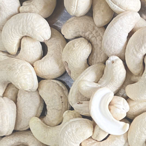 Fournisseur de confiance Noix de cajou brutes WW180, WW240, WW320, Noix de cajou LP Noix de cajou grillées de Santigo Vietnam - Product Image 1