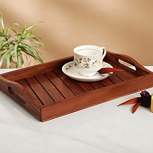 Bandeja de madera artesanal elegante y duradera para el hogar y la cocina que sirve diseño rústico con vajilla de aspecto natural - Product Image 1