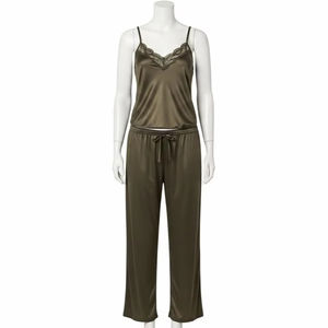 Vêtements de nuit classiques en satin pour femmes, polyester, séchage rapide, doux, confortable, ensemble de pyjamas pour femmes, fournisseur en gros OEM B2B - Product Image 5