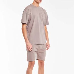 Conjuntos Deportivos Personalizados con Logotipo para Hombre, Ropa de Playa al por Mayor, Conjuntos Cortos con Camiseta y Pantalones Cortos - Product Image 3