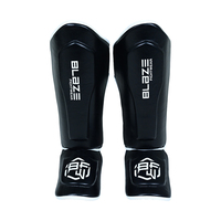 Protèges-tibias de Muay Thai avec protection des pieds et des genoux, protège-tibias légers pour le kickboxing, le MMA et tous les sports de combat debout
