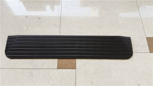 Rampe de seuil pour fauteuil roulant en caoutchouc avec bords à ailettes - Product Image 2