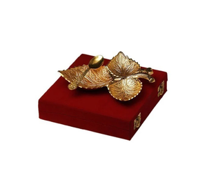 Bol décoratif en laiton Conception de feuille Artisanat Premium Quality Golden Leaf Shape Article décoratif Offre Spéciale - Product Image 3