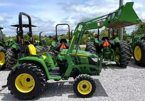 Très utilisé 2021 John Dear 3038E Tractopelle avec moteur CAT et godet à fixation rapide à vendre disponible en stock - Product Image 5