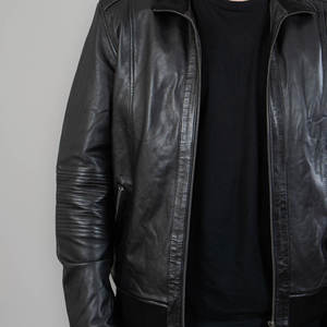 Chaqueta de Cuero de Oveja 100% Genuina OEM para Hombre, Chaqueta de Talla Grande en Venta, Chaqueta de Cuero de Invierno Cálida Personalizada para Hombre - Product Image 4