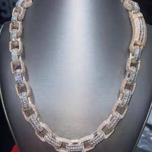 Cadena de diamante Moissanite de eslabones cubanos de 18mm personalizada, Plata de Ley 925 de alta calidad con acabado en oro rosa - Product Image 4