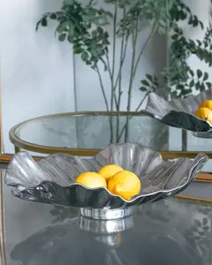 Bol décoratif en métal poli de luxe fait à la main pour la fête de mariage salon style chic aspect de luxe sûr plaqué Zahid exportations - Product Image 1