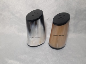 Juego de Salero y Pimentero de Cuerno Natural Hecho a Mano, Contenedores de Condimentos Rústicos Ecológicos para Mesa de Comedor y Decoración de Cocina - Product Image 5