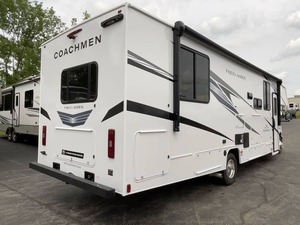 Nueva Remolque-Camper C-o-a-c-h-m-e-n F-r-e-e-l-a-n-d-e-r 31M-B-F 2026 en Venta para Camping y Viajes - Product Image 3