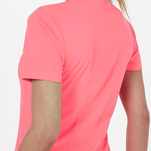Camiseta de Mujer para Uso Diario, Diseño Deluxe, Cómoda, con Apariencia Elegante y Estilo Moderno Equilibrado - Product Image 5