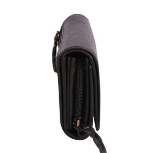 Pochette en cuir pour femmes élégantes avec accent métallique et pochette en cuir élégante au toucher moderne pour les soirées de rendez-vous - Product Image 3