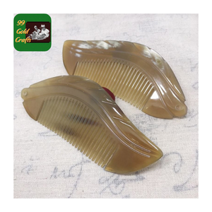 Peigne en corne de buffle de luxe avec dents épaisses-Peigne à cheveux fait main pour des cheveux sans enchevêtrement, soulagement du stress et routine capillaire quotidienne - Product Image 6