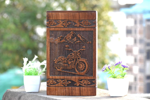 Urne funéraire de moto Boîte commémorative en bois fabriquée à la main avec des urnes de crémation de scène de montagne pour les amateurs de vélo - Product Image 3