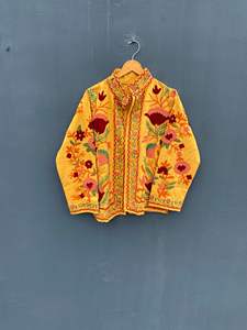 Venta al por mayor de algodón hecho a mano de algodón indio bordado Suzani chaqueta para las mujeres único desgaste del partido chaqueta occidental mejor diseño de la chaqueta - Product Image 2