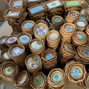 Bandeja de Ratán con Incrustaciones de Nácar, Ratán Tejido a Mano con Detalles de Concha, Vietnam por 99 Gold Data - Ms Violet - Product Image 6