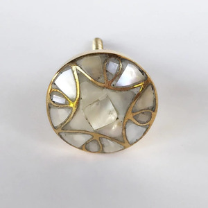 Perilla de madera de madreperla Premium con detalles de latón para perillas de granja de cocina de dormitorio y cajón - Product Image 2