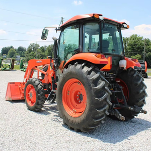 Venta al por mayor para Kubota M7060 4WD Rueda Tractor Entrega rápida Buen precio Maquinaria agrícola con bomba automática y componentes de engranajes - Product Image 1