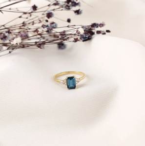 แหวนเงินแท้ 925 ชุบทองคำขาว ประดับพลอยโทแพซสีน้ำเงินลอนดอน ดีไซน์มินิมอล งานแฮนด์เมด สำหรับผู้หญิง พร้อมใบรับรองจากผู้ตรวจสอบโดยบุคคลที่สาม - Product Image 6