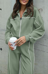Ensemble de survêtement deux pièces personnalisé pour femme avec logo, collection automne 2026, comprenant un sweat à capuche zippé à manches longues et un pantalon long - Product Image 3