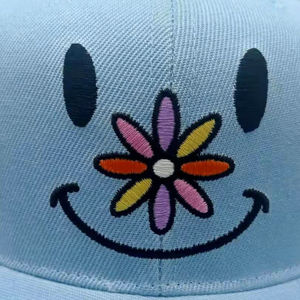 Gorro Urbano Estilo Snapback, Diseño Plano y Elegante, Tejido de Algodón Cómodo, Gorro Informal para Uso Diario - Product Image 3