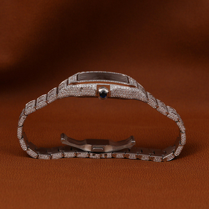 นาฬิกาควอตซ์สำหรับผู้ชายประดับเพชรเม็ดเล็กๆประดับห้องแลปหรูหราใหม่ - Product Image 2