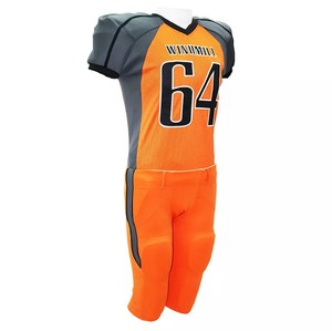 Ensemble d'uniformes de football américain sublimés sur mesure avec maillot à épaulettes rembourrées et pantalon orange pour l'entraînement en équipe et les matchs de ligue - Product Image 1