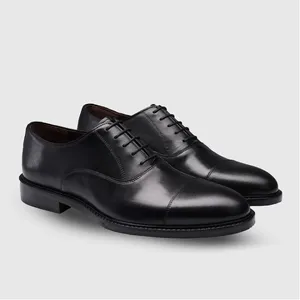 Sapatos casuais de couro para homens, sapatos leves e confortáveis, moda casual de nova qualidade, serviço personalizado oem
