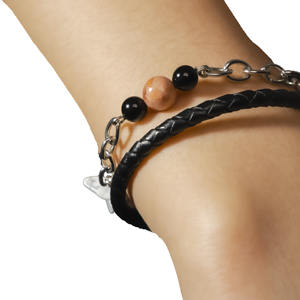 Pulsera Valor de b.Essence por beGems, Joyería de Piedras Preciosas de Lujo, Diseñada para Inspirar Coraje, Confianza y Poder Consciente - Product Image 5