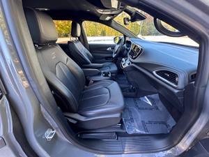 Chrysler Pacifica Touring L 2023, moteur V6 3,6L 24V VVT-i, automatique, minivan/van - Product Image 4