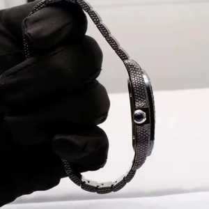 Reloj de Diamantes Moissanite VVS Negro en Oferta, Esfera Árabe, Lujoso, Movimiento Automático ETA, Caja Cuadrada de Acero Inoxidable, Disponible para la Venta - Product Image 3