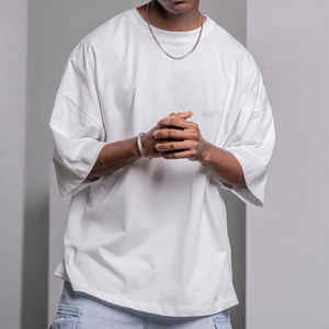 Camiseta de Cuello Redondo Oversize de Alta Calidad con Hombros Caídos, Logotipo Personalizado, 100% Algodón Pesado para Hombre, Estampado Fotográfico y Estampado Puff Moderno - Product Image 2