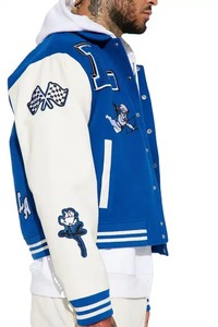 Chaqueta Varsity Personalizada con Bordado, Chaqueta Letterman Vintage para Hombre, Chaqueta Bomber con Parches Estilo Streetwear, Chaqueta Azul Unisex para Escuela Secundaria - Product Image 4
