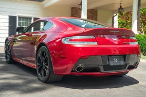 Excellent état, Aston Martin V12 Vantage d'occasion de 2011 - Product Image 3