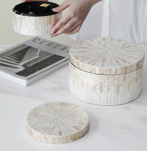 Caja de Almacenamiento de Joyas Decorada a Mano con Madreperla, Moderna, Estilo Nórdico, de Tres Niveles, Multifuncional, para Sala de Estar, Baño y Ropa - Product Image 1