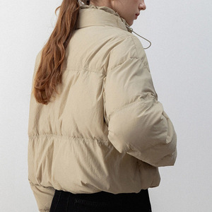 Chaqueta acolchada de nailon transpirable de alta calidad al por mayor, chaqueta acolchada con logotipo personalizado para mujer, estilo de calle para mujer - Product Image 3