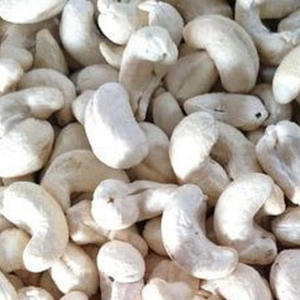 Vente en gros de noix de cajou entières séchées 100% naturelles W450, nutritives, délicieuses, style frais, qualité brute, assurance qualité, haute qualité, Vietnam - Product Image 1