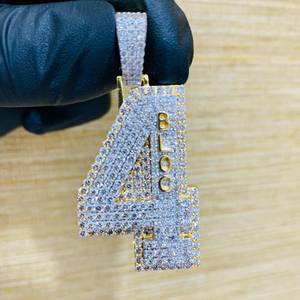 Pendentif croix pour homme en argent sterling plaqué or jaune 14 carats avec diamant taillé en 2 pièces, certifié IGI, classique pour mariages et fêtes - Product Image 1